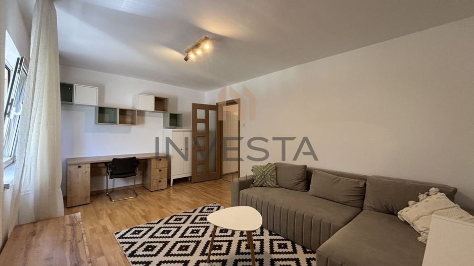 Apartament cu 2 camere decomandate, Etaj Intermediar, zona Zorilor - Poză 2