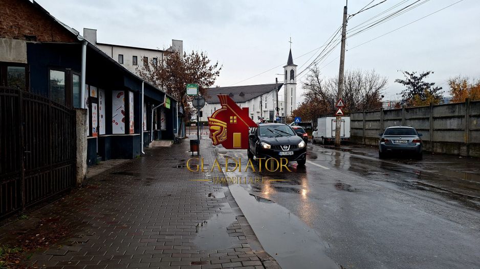 Apartament 3 camere, decomandat, Alexandru cel Bun, et 8 din 10, liber - Poză 1