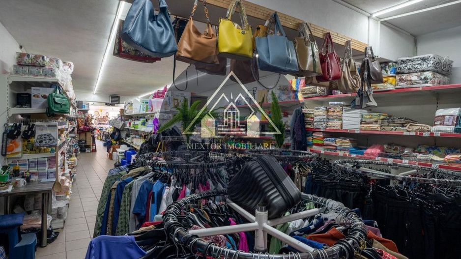 Magazin LA CHEIE pe Str Corso - Poză 6