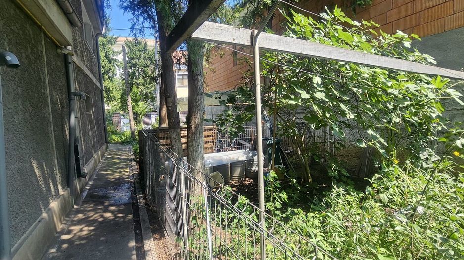 De vanzare  -  Casa P+1E - Alea Trandafirilor - 220.000 euro - Poză 15