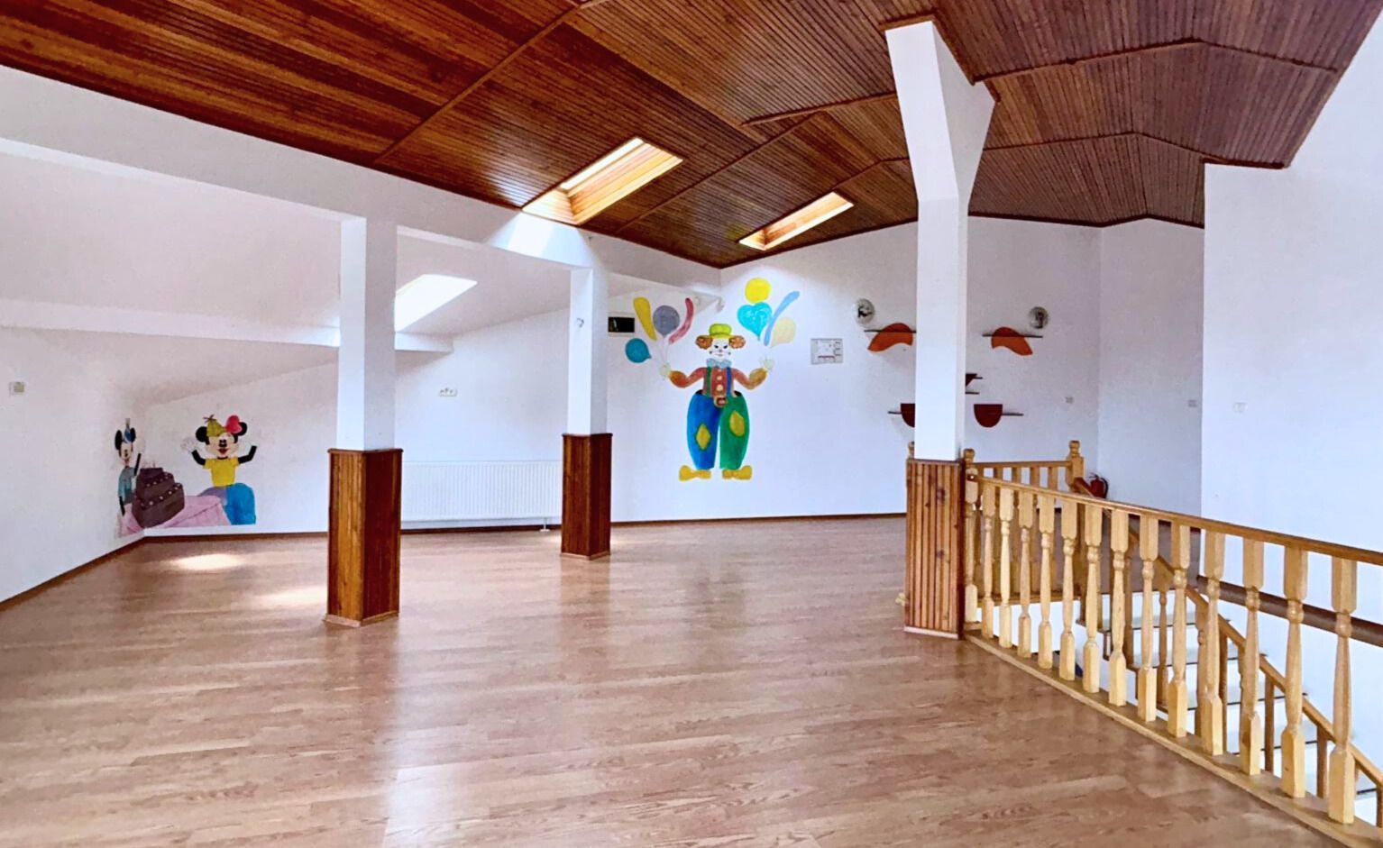 Inchiriere casa individuala multifunctionala zona rezidentiala Bunloc - Poză 5