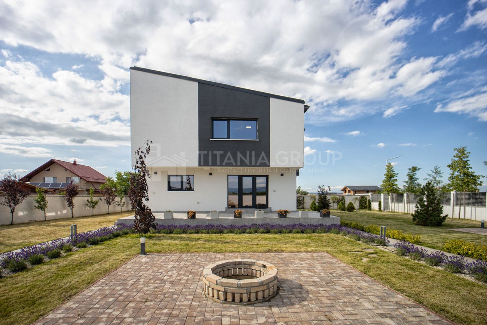 Prestigiu si eleganta! Proprietate de LUX, cu garaj si piscina -Harman - Poză 33