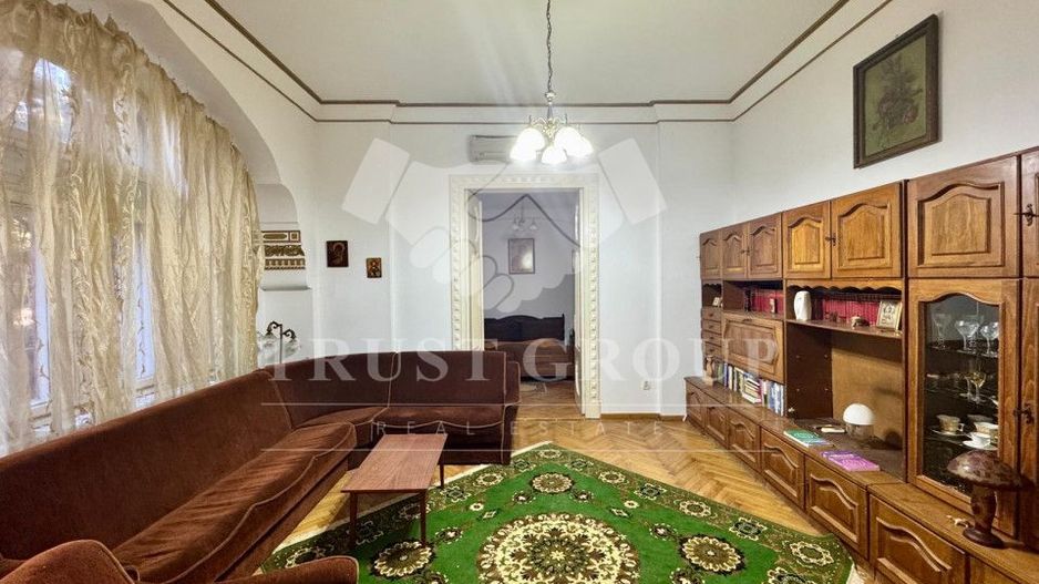 Apartament in vila | Victoriei | Curte comuna - Poză 1