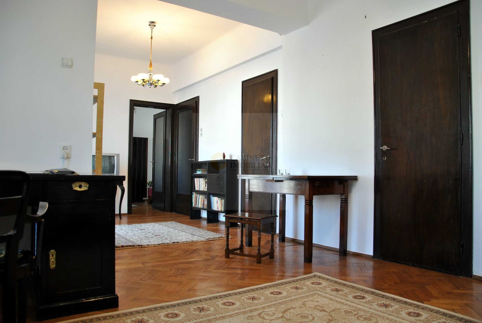 2 camere + terasa | Cismigiu | Decomandat | Centrala Proprie - Poză 3