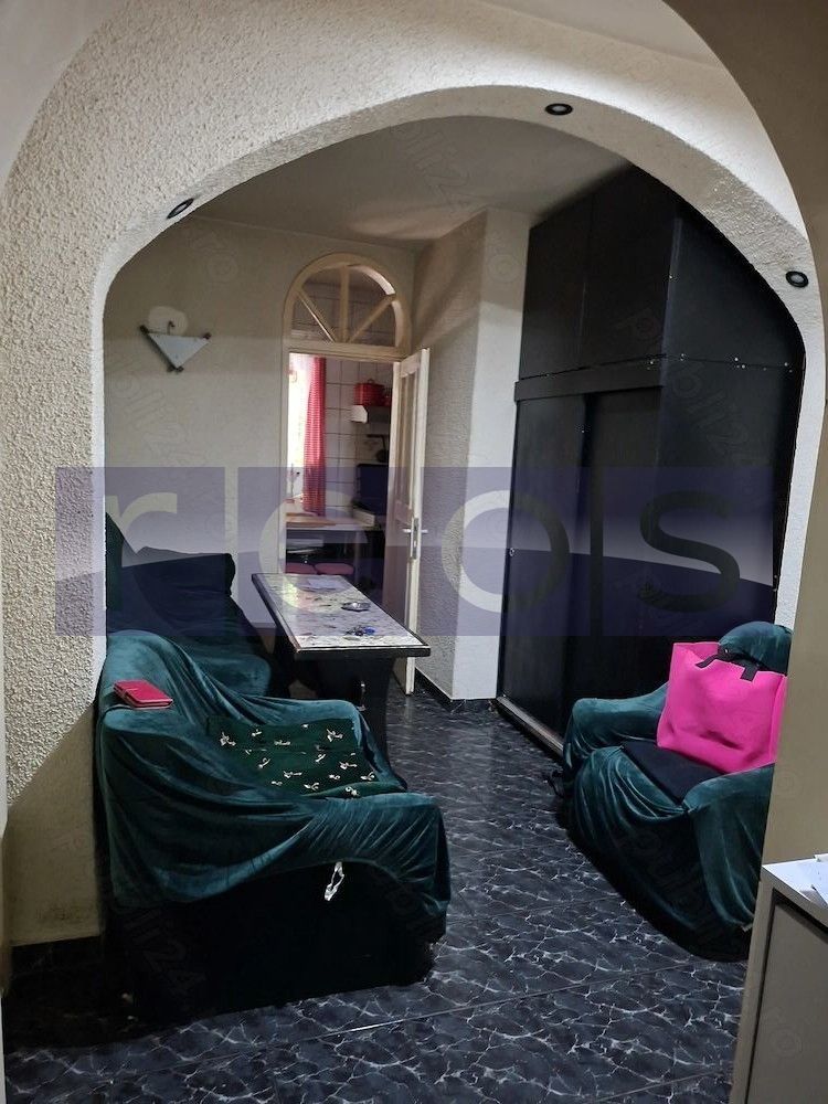 VANZARE 3 CAMERE DECOMANDAT - TIMPURI NOI - Poză 3