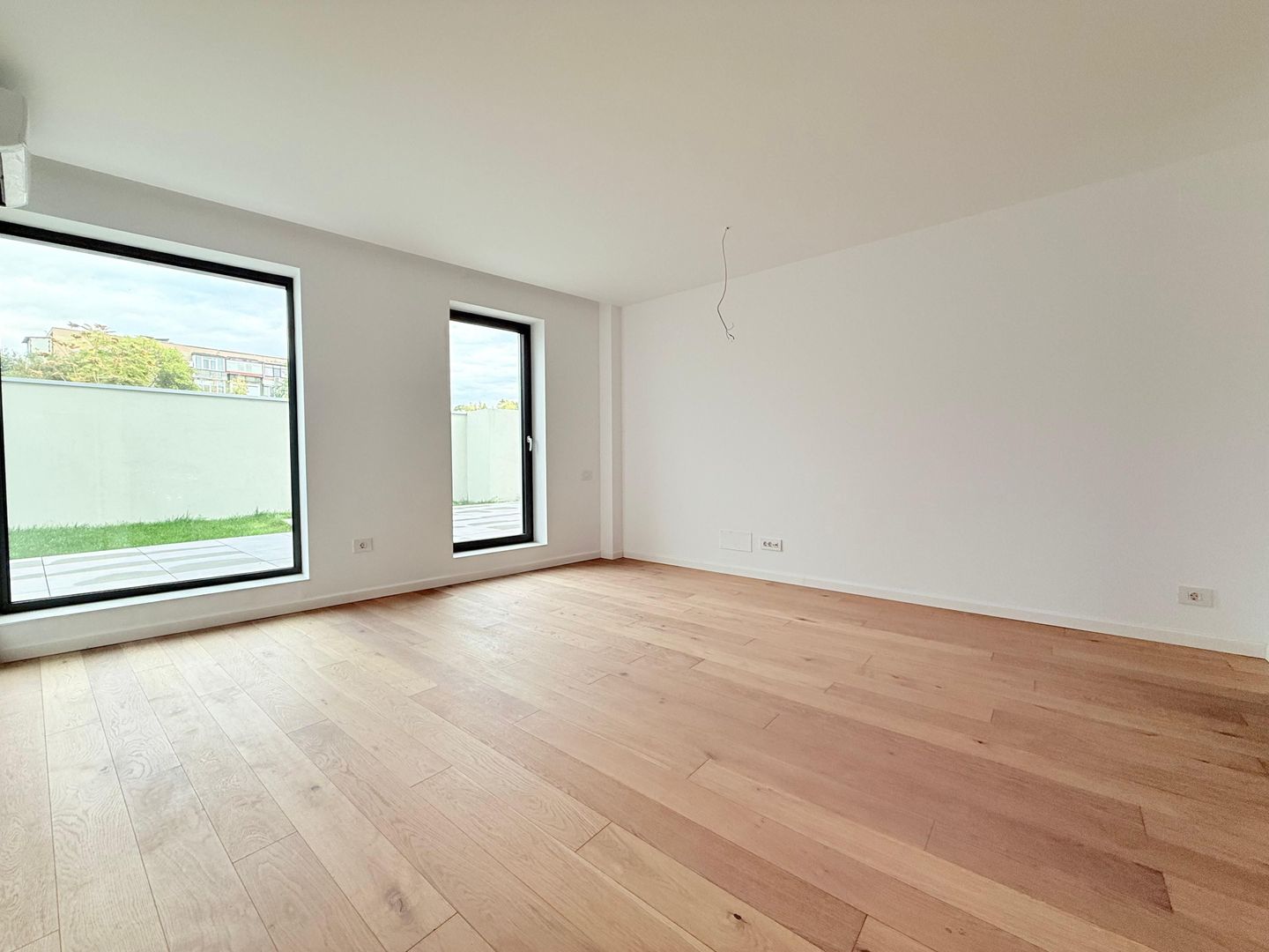 Timpuri Noi | 4 camere 100 mp UTILI | 240 mp GRADINA | 70 mp TERASA - Poză 2