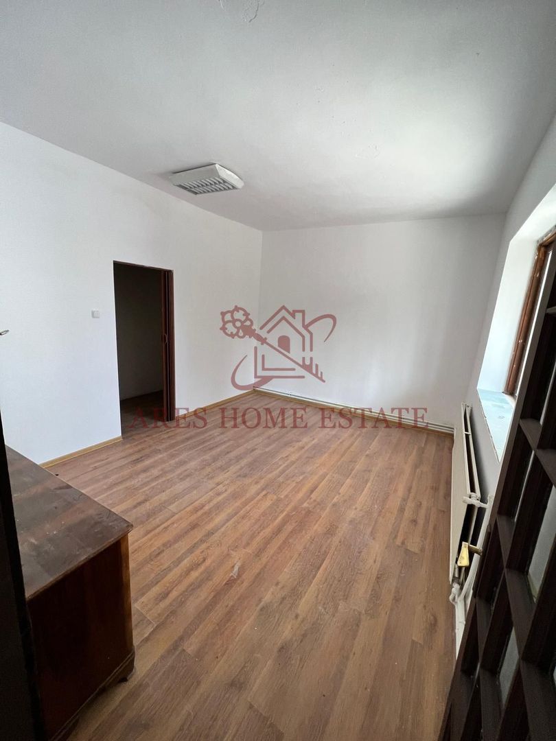 Casa individuala foarte spatioasa cu teren de 1850 mp | Sanandrei - Poză 5