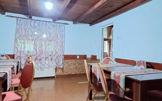 Locație cu potențial – bar, restaurant și cazare pe DN7 Dealul Negru - Poză 9