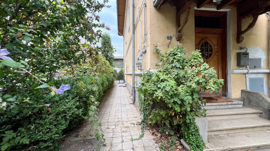 Casă interbelică de închiriat – Str. Barbu Văcărescu nr. 33 - Poză 38