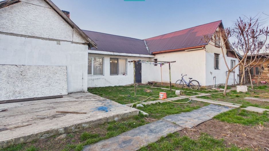 Casă din 2 corpuri cu 5 camere în  Lőkösháza - Poză 3