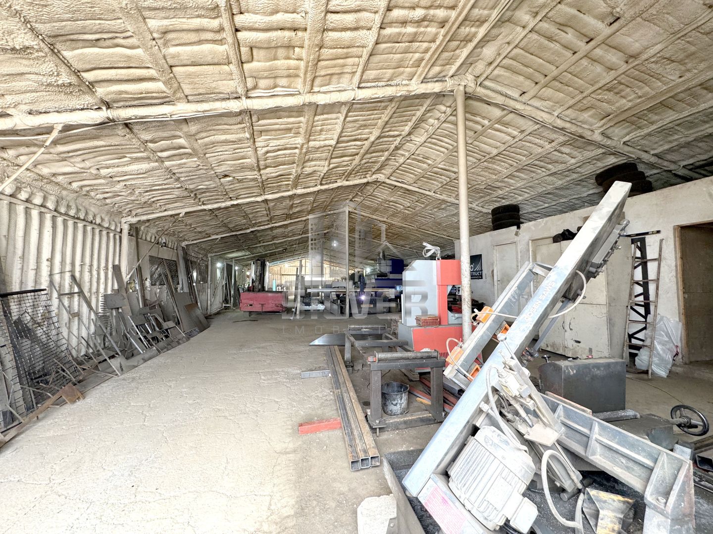 Spatiu industrial cu 4 hale/Teren 9300 mp/SU.7800 mp. - Poză 8