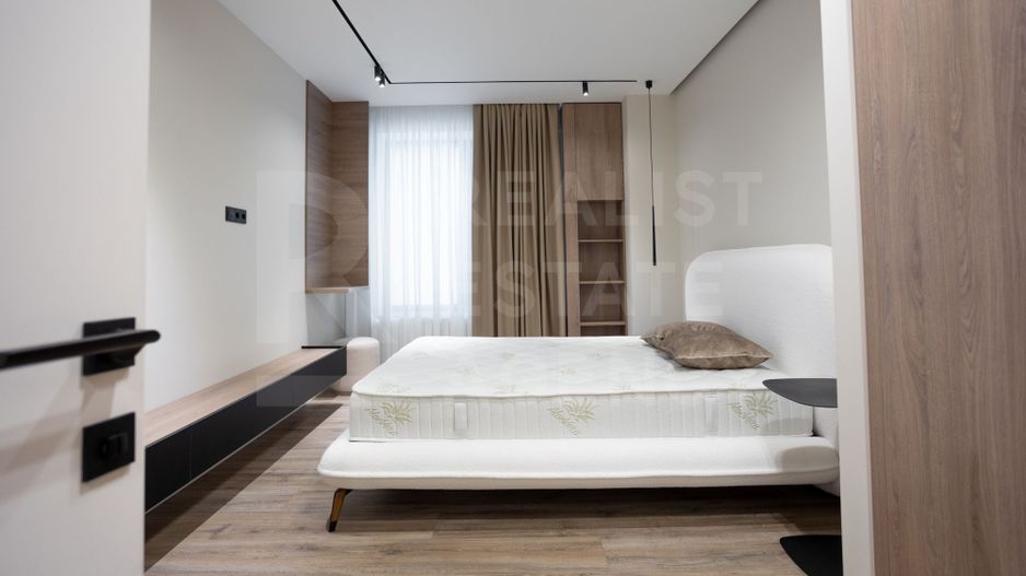 Vânzare, apartament, 2 odăi + living, str. Tricolorului, Centru - Poză 18