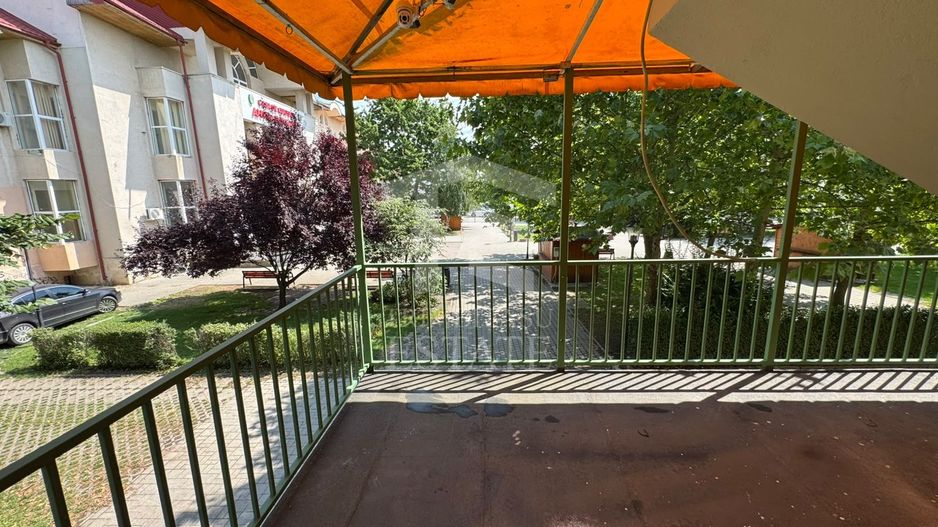 DE INCHIRIAT - SPATIU COMERCIAL CHIAR IN FATA PRIMARIEI SNAGOV - Poză 9