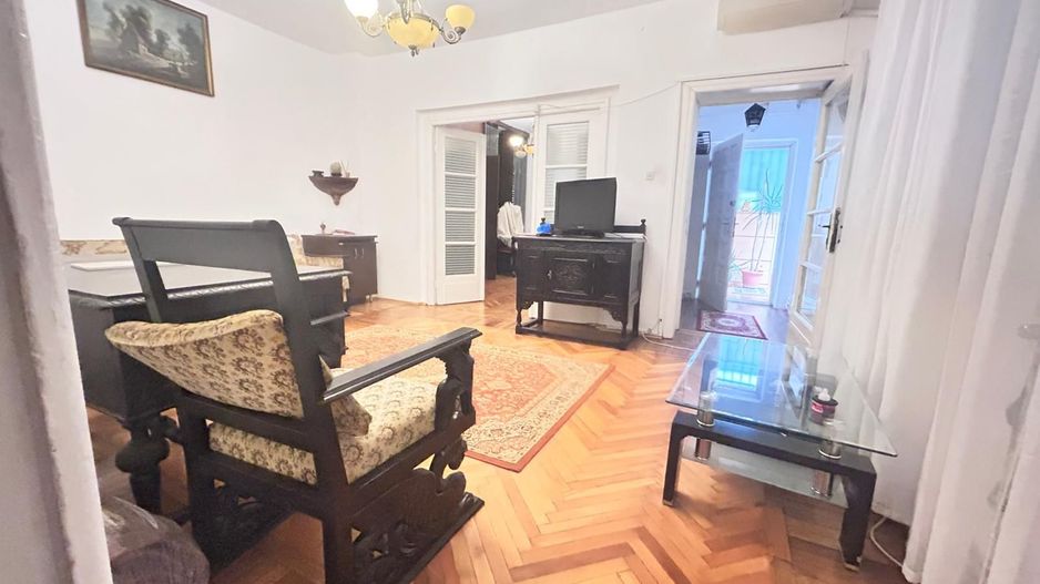 🏡 Apartament 3 camere de închiriat – casă la curte, Lacul Tei - Poză 3