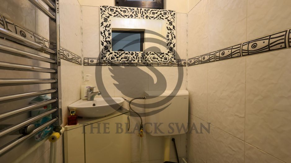 Casa 6 camere de vanzare | Salon Infrumusetare | Ploiesti, COMISION 0% - Poză 16