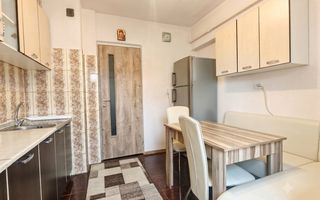 Apartament de 2 camere decomandate situat pe Bulevardul Mihai Viteazul, - Poză 3