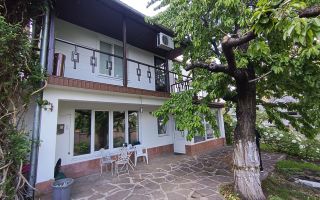 Chirie, casă, 5 camere, str.  Maria Lătărețu, Buiucani - Poză 1