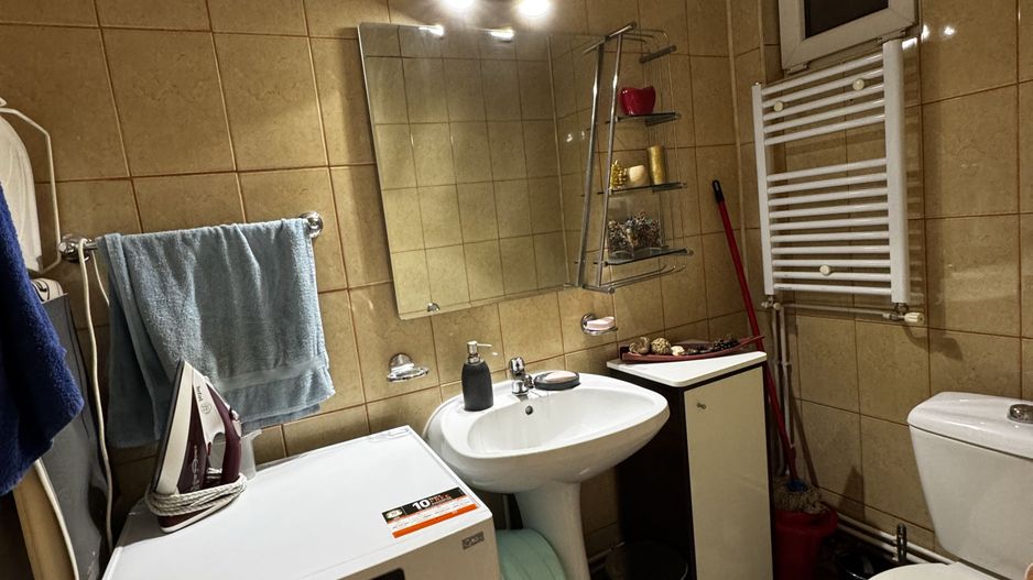 Casa de Vânzare cu lac - Poză 6