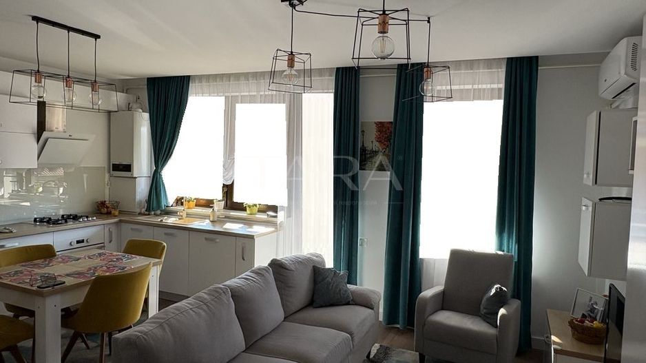 Apartament luminos cu 2 camere, nișă și 2 balcoane. - Poză 1