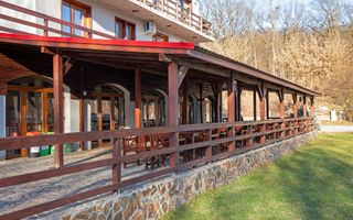 Pensiune, teren 4.460 mp, Hidișelul de Jos, Bihor. 685.000 Euro (neg). - Poză 6