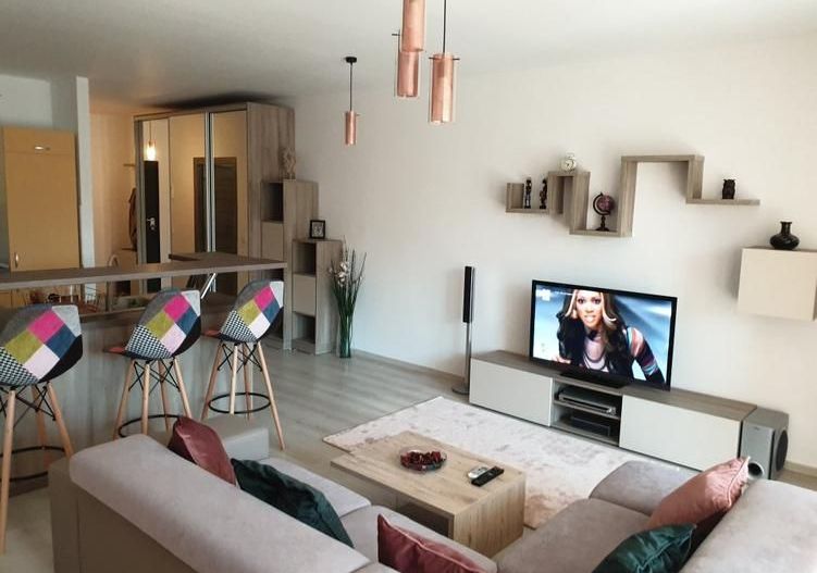 Studio lux de inchiriat ultracentral in complex Soho Unirii - Poză 2