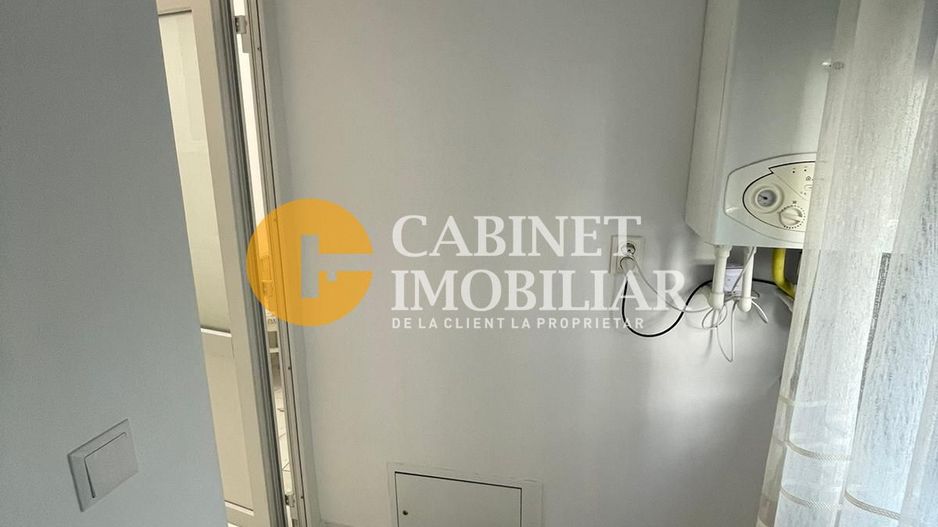 Central - Tg Cucu bloc tip Vila - 2 camere Decomandat RENOVAT 60mp - Poză 9