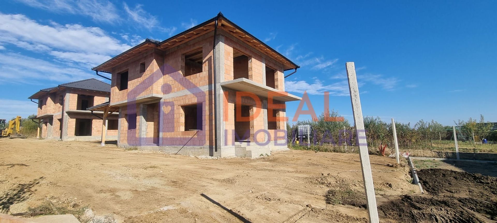 Casa Individuala cu 326 mp de curte si Carport, in Poplaca - Poză 6