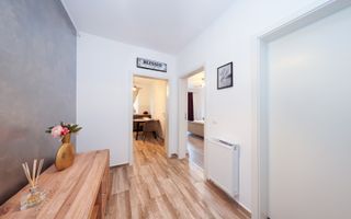 Garsonieră 39 mp Decomandată | Mobilată Modern | Tractorul – Coresi Mall - Poză 6