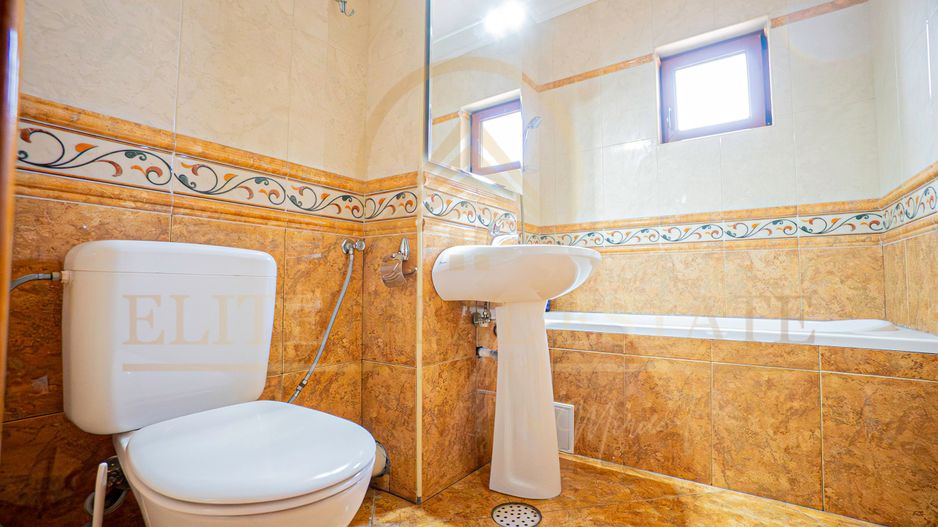 Pensiune/Aparthotel in Faleza Nord, 11 camere, Investitie cu potential - Poză 16