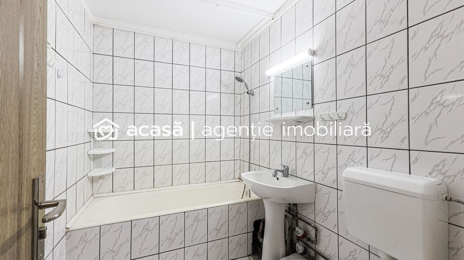 Apartament cu 3 camere, Aradul Nou - complet mobilat - Poză 8
