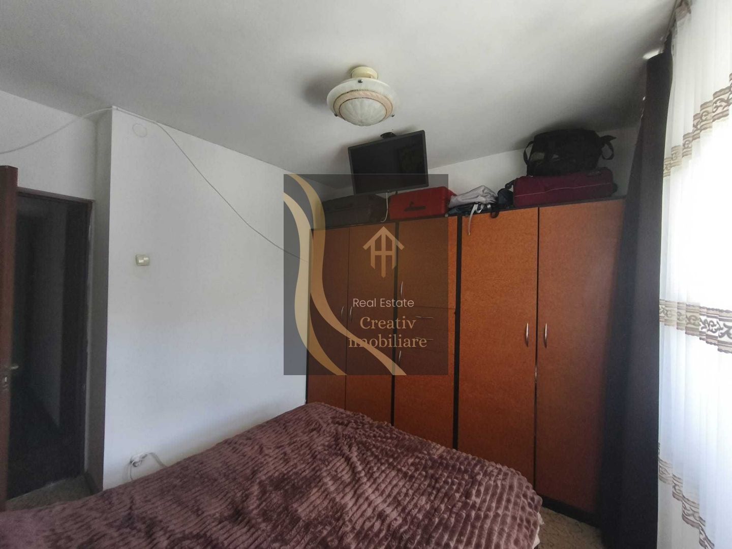 Vand apartament 4 camere , decomandat, mobilat si utilat, la autogara Militari et. 8/10 - Poză 8