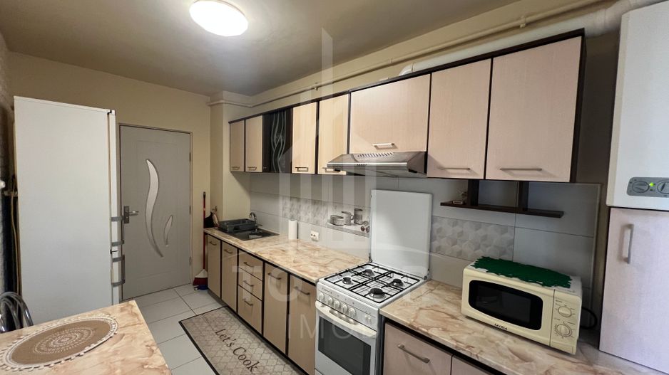 Apartament 3 camere, zona Lazaret – de închiriat - Poză 3