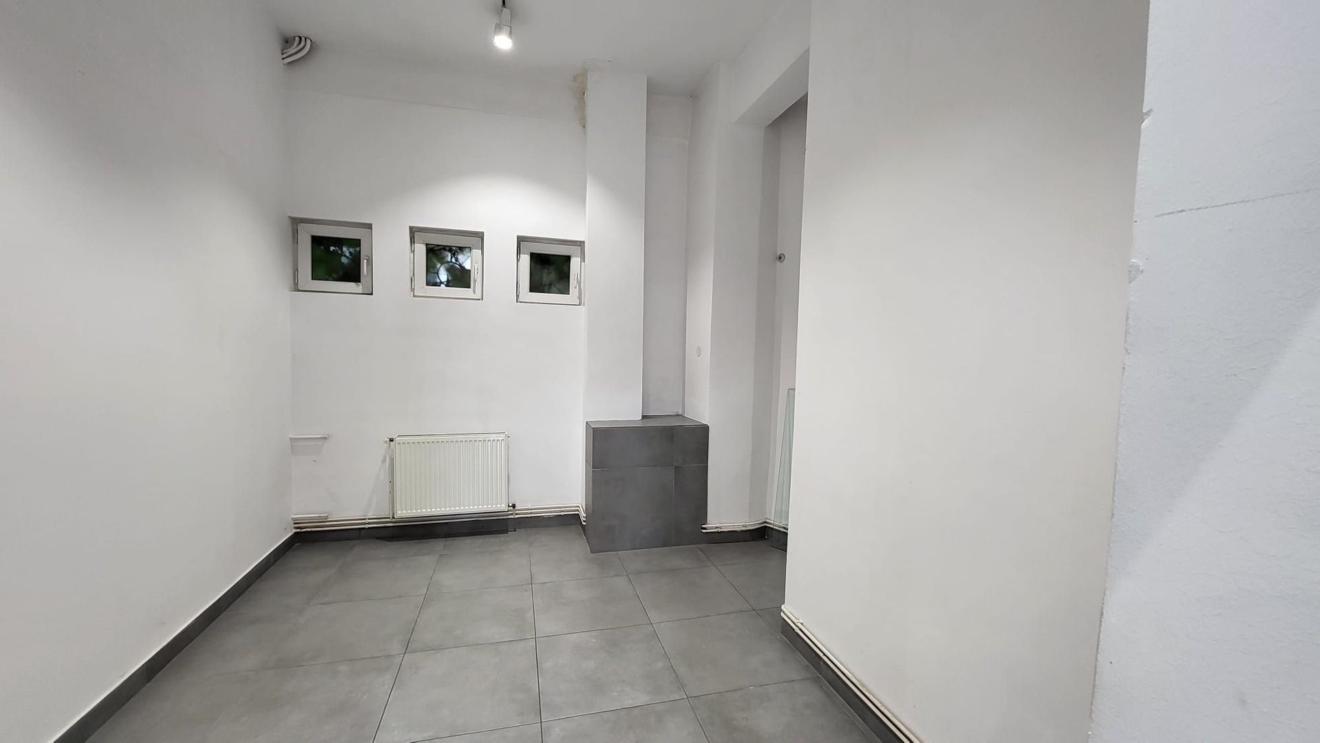 Spațiu comercial de 76 mp  în zona Spitalul Judetean - Poză 4