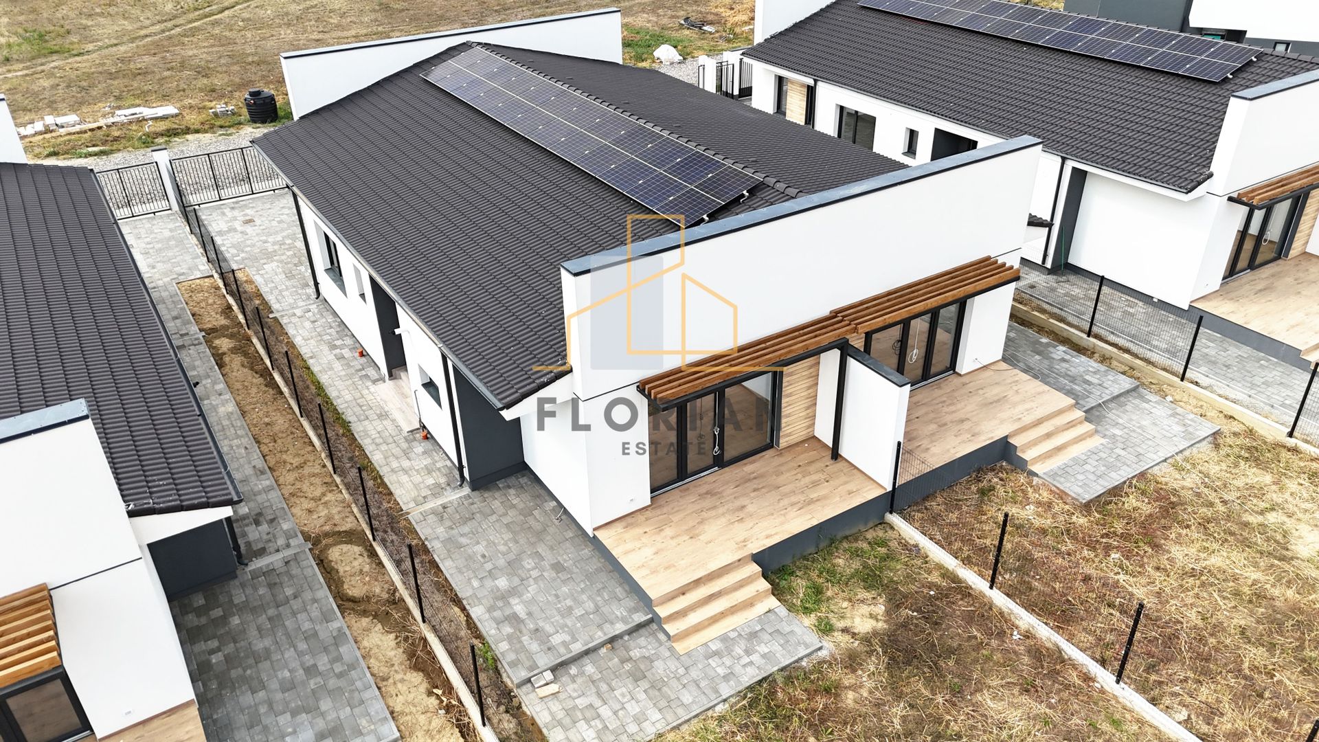 Duplex Parter Mosnita Veche - Panouri fotovoltaice -Comision 0% - Poză 1