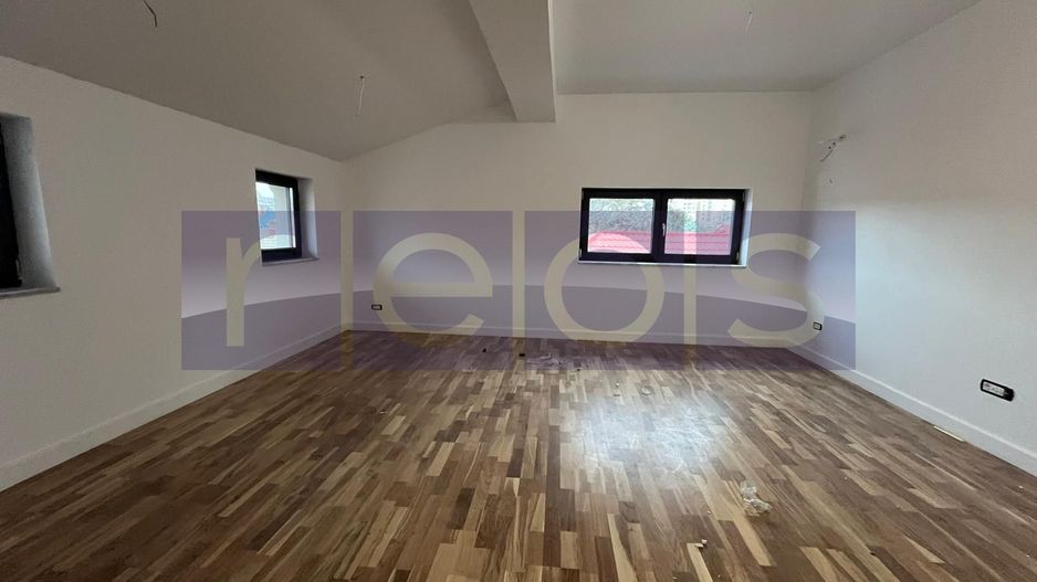 De Vânzare Vilă /Casa - Zona Vatra Luminoasă | Spațiu Generos 257 mp-7 camere - Poză 3