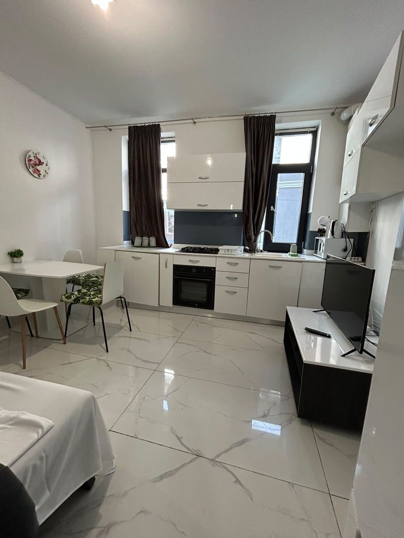 APARTAMENT 3 CAMERE DE INCHIRIAT - Poză 19