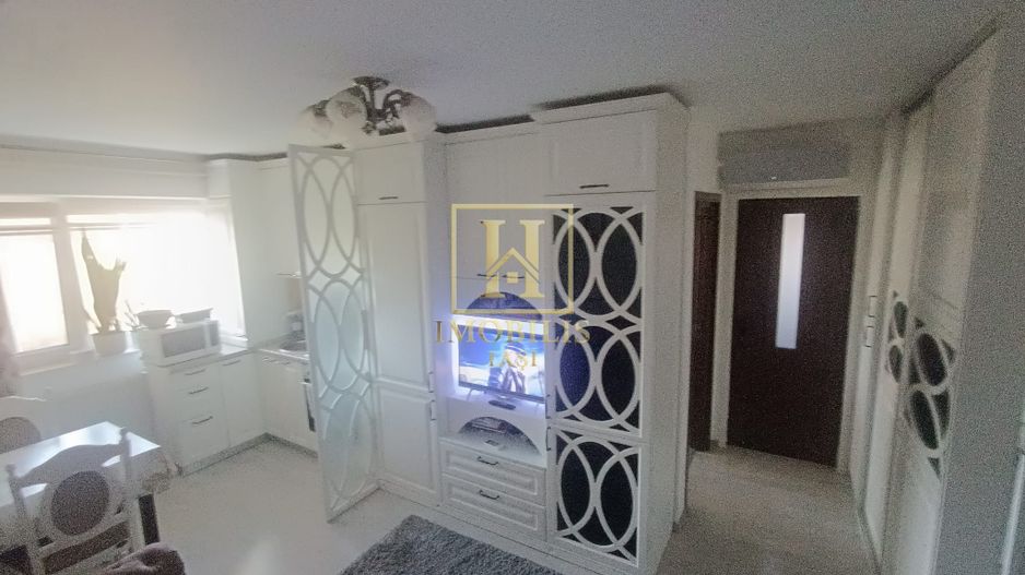 Apartament 2 camere cochet SD 41 mp. Pacurari 95000 euro - Poză 2