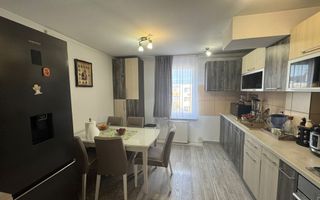 Apartament cu 3 camere, 70 mp, decomandat, Zona Diamant - Poză 8