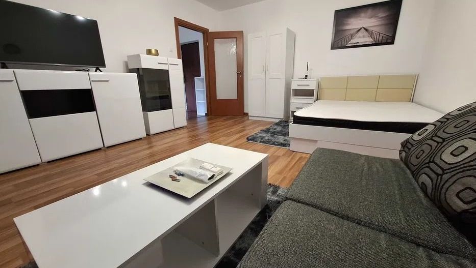 GARSONIERA VITAN, BUCATARIE INCHISA, BLOC REABILITAT, MOBILAT MODERN - Poză 1