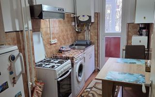 Apartament 2 camere decomandat , etaj 2,  mobilat și utilat - Poză 3