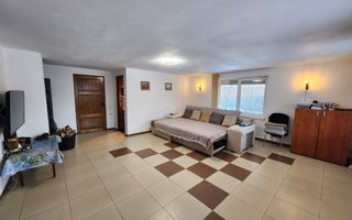 De vanzare casa 6 camere 8142 mp teren in Oarda de Sus - Poză 2