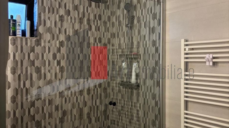 Casă modernă pentru familie, aproape de Parcul Teilor – mobilată complet - Poză 10