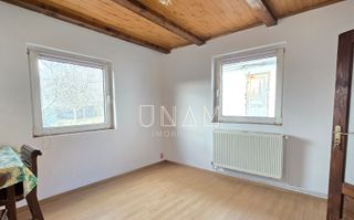 Casa cu 3 corpuri | curte | potential real | Muncitoresc – Resita - Poză 12