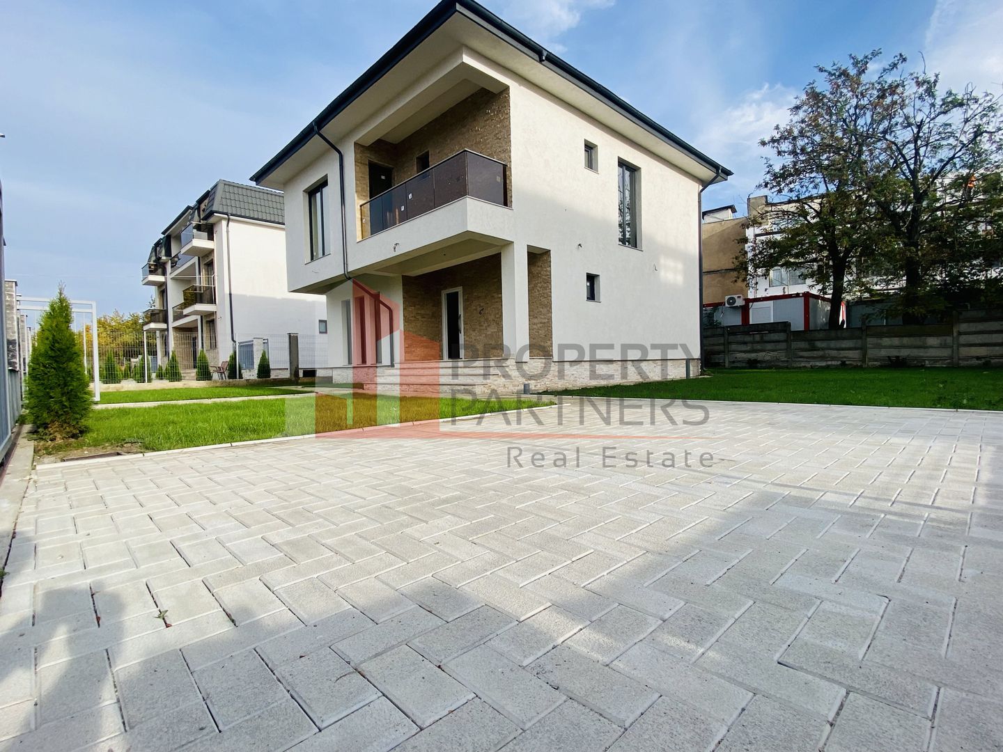 Casa Buftea - langa parcul Raja - Poză 3