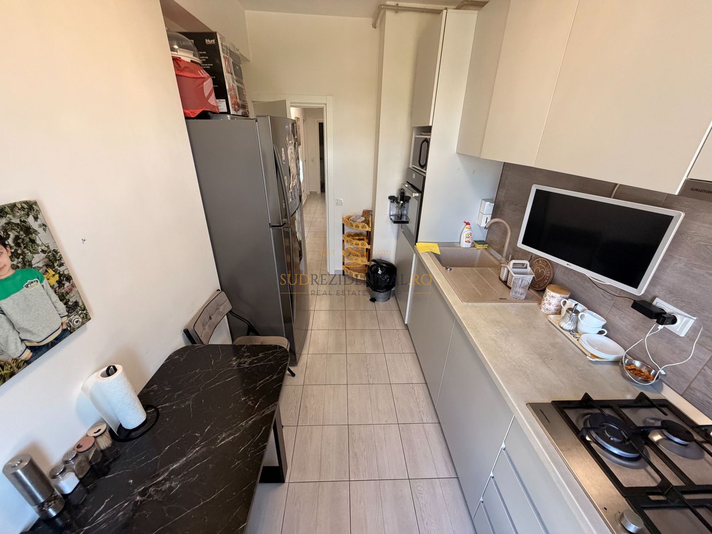 Confort și Eleganță: Apartament 3 Camere în Inima Sectorului 4 - Poză 7