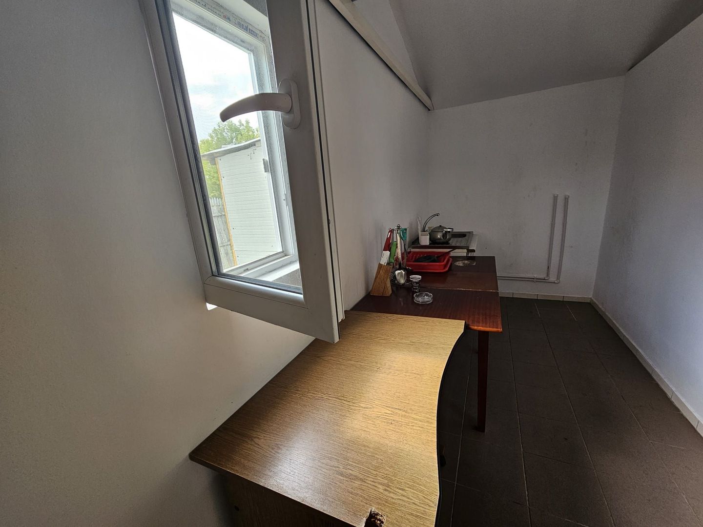 Spatiu comercial + teren, Moraresti stradal, DN7 Pitesti-Valcea - Poză 8