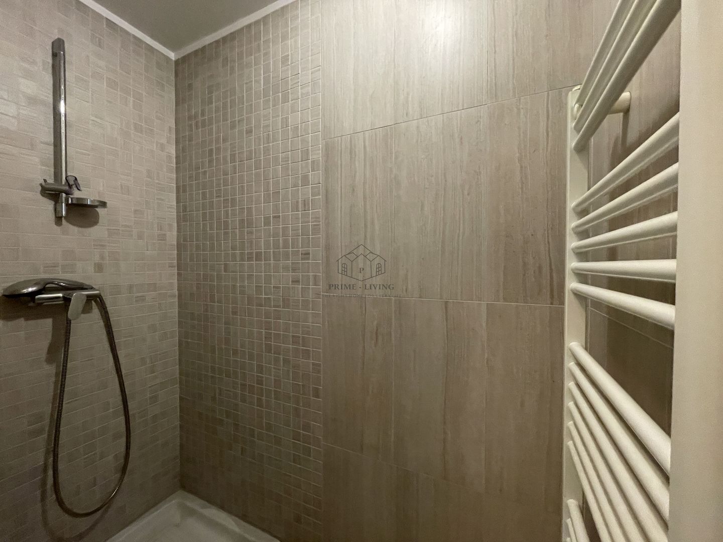 APARTAMENT CU 4 DORMITOARE + BIROU LANGA PARC HERASTRAU - Poză 9