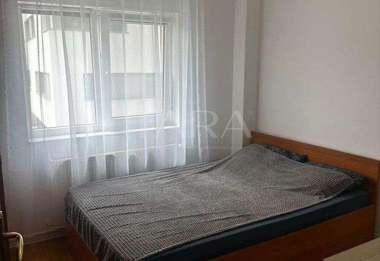 Apartament modern cu 2 camere, balcon și lift. - Poză 6