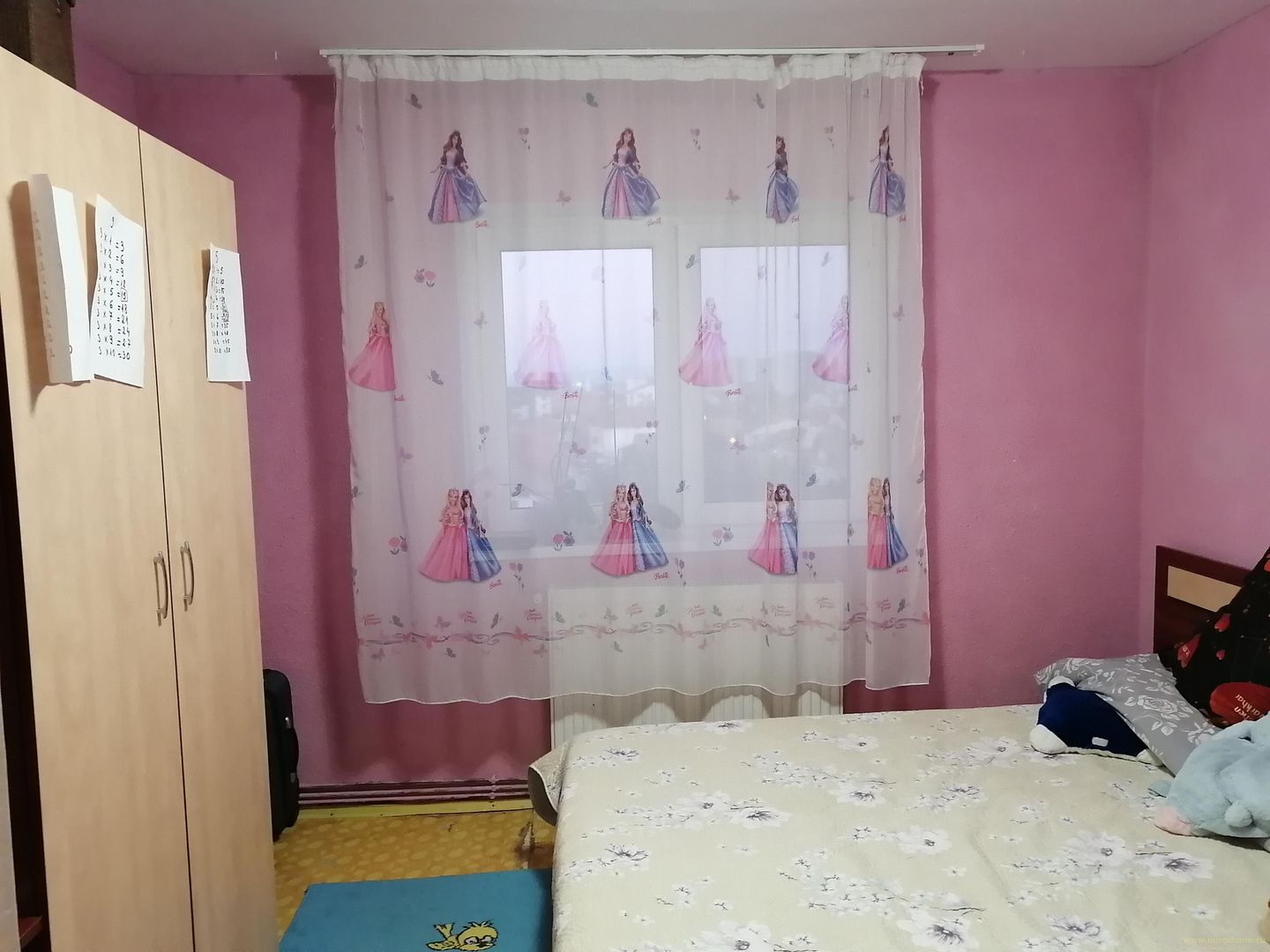 Tractorul 3 camere, situat in  zona Peny. - Poză 3