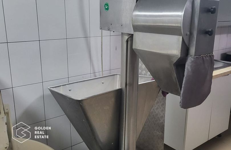 Spațiu comercial central, 117 mp + birou 16 mp, Timișoara - Poză 2